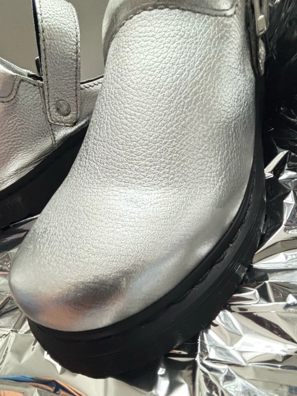 DR. MARTENS LAKETEN SILVER SLINGBACK MULES, size 9M